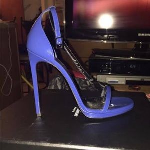 Never been worn. Brand New  ysl size 8.